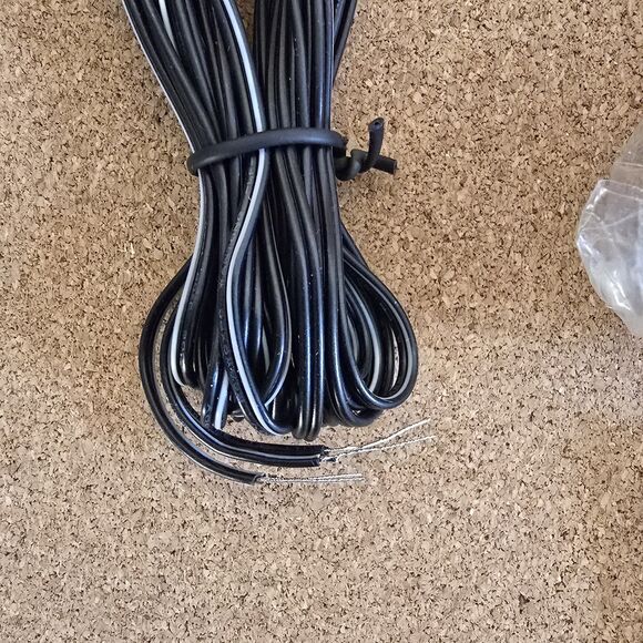 AUVIO 100W x 2 4” 3-Way Indoor/Outdoor Speakers One Pair 4000016 Water Resistant - Picture 11 of 15